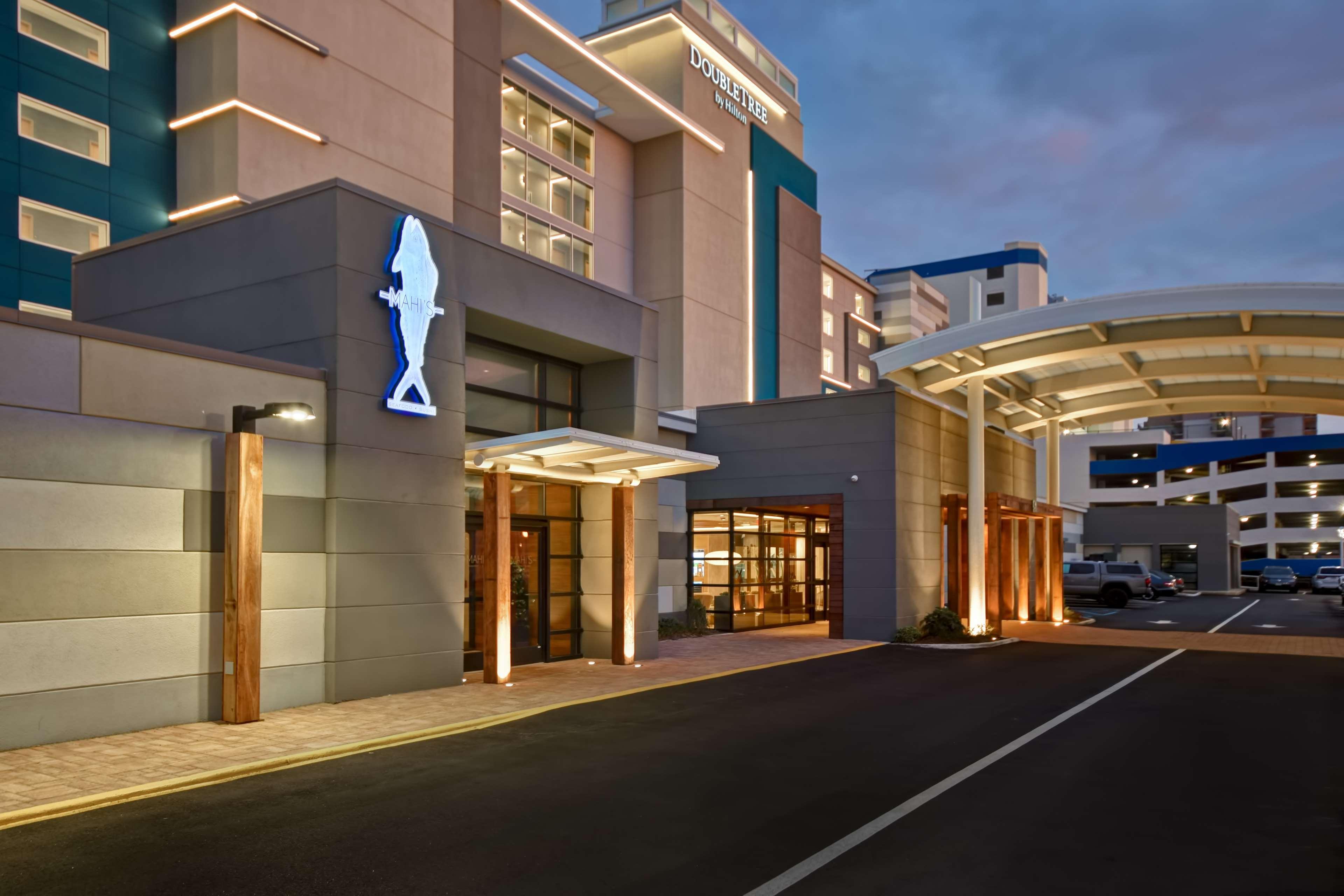 Doubletree By Hilton Oceanfront Virginia Beach Bagian luar foto
