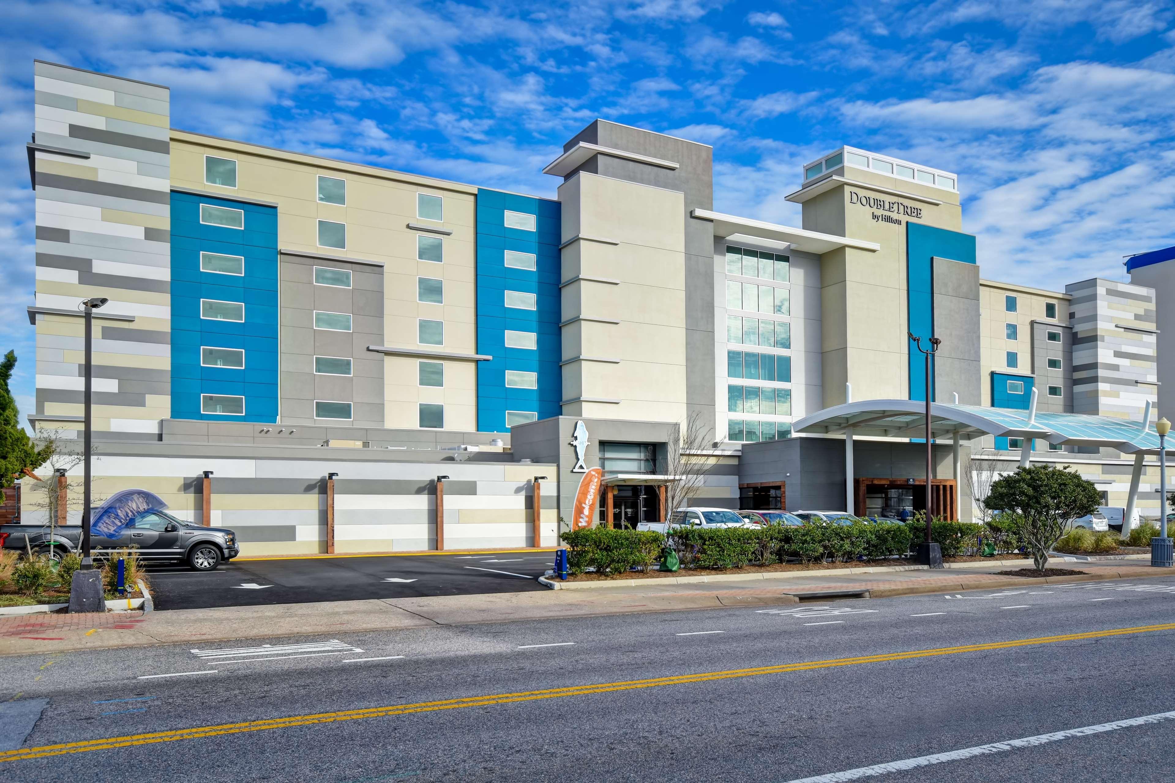 Doubletree By Hilton Oceanfront Virginia Beach Bagian luar foto