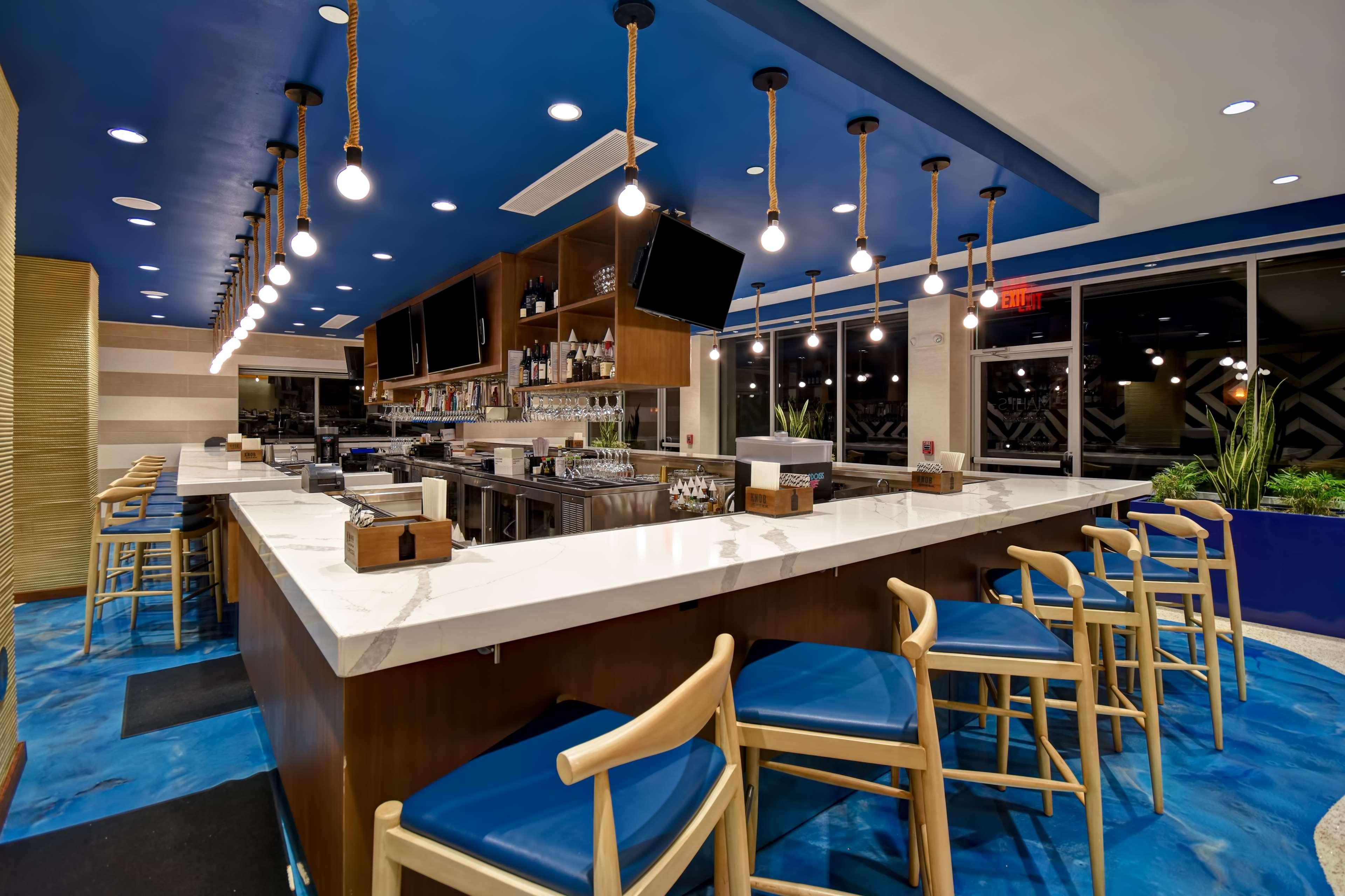 Doubletree By Hilton Oceanfront Virginia Beach Bagian luar foto