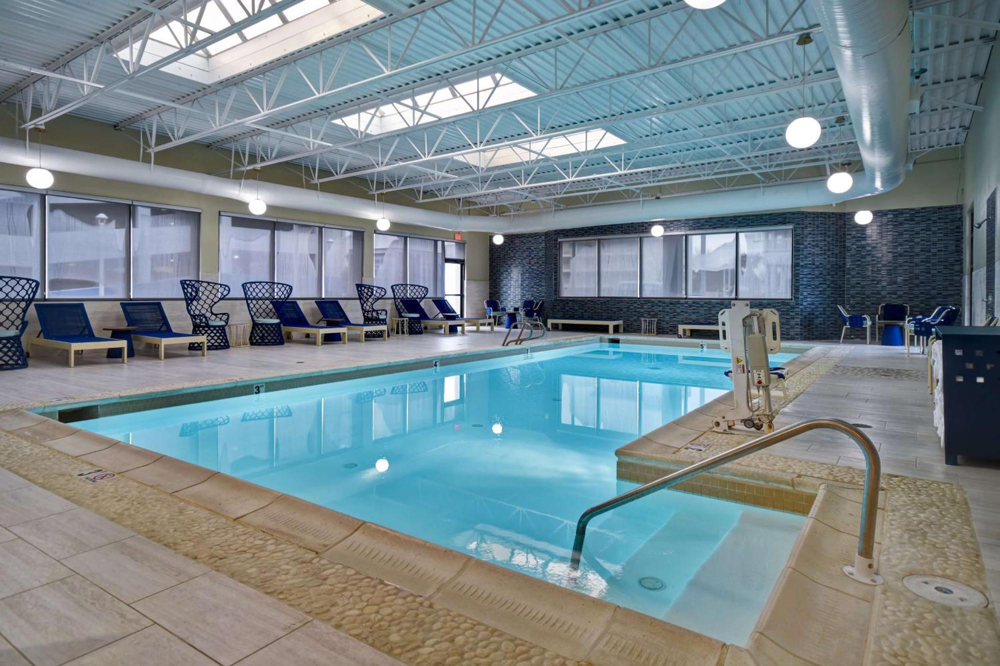 Doubletree By Hilton Oceanfront Virginia Beach Bagian luar foto