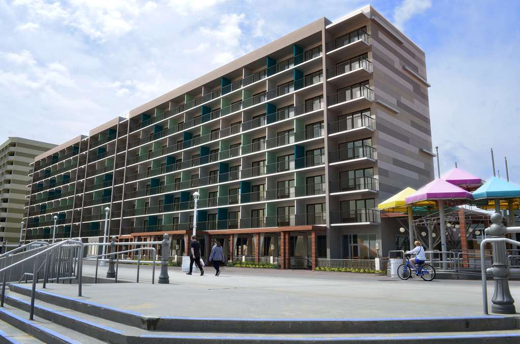 Doubletree By Hilton Oceanfront Virginia Beach Bagian luar foto