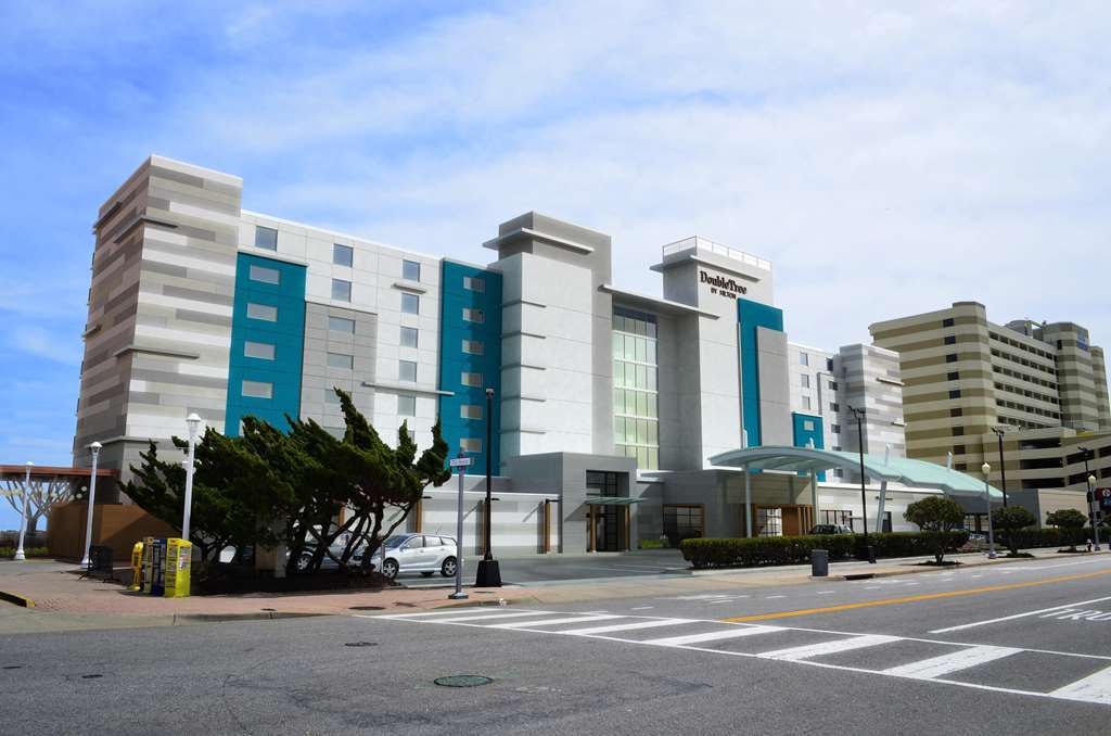 Doubletree By Hilton Oceanfront Virginia Beach Bagian luar foto